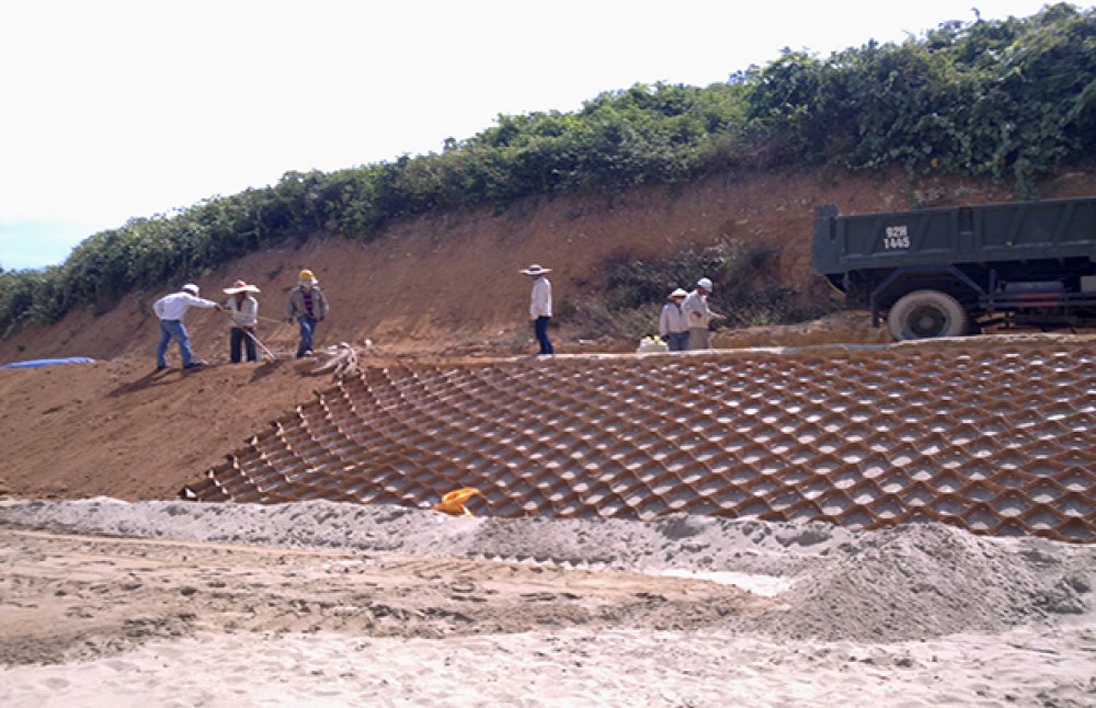 Dự án gia cố mái dốc Neoloy tại Sơn Trà - Đà Nẵng