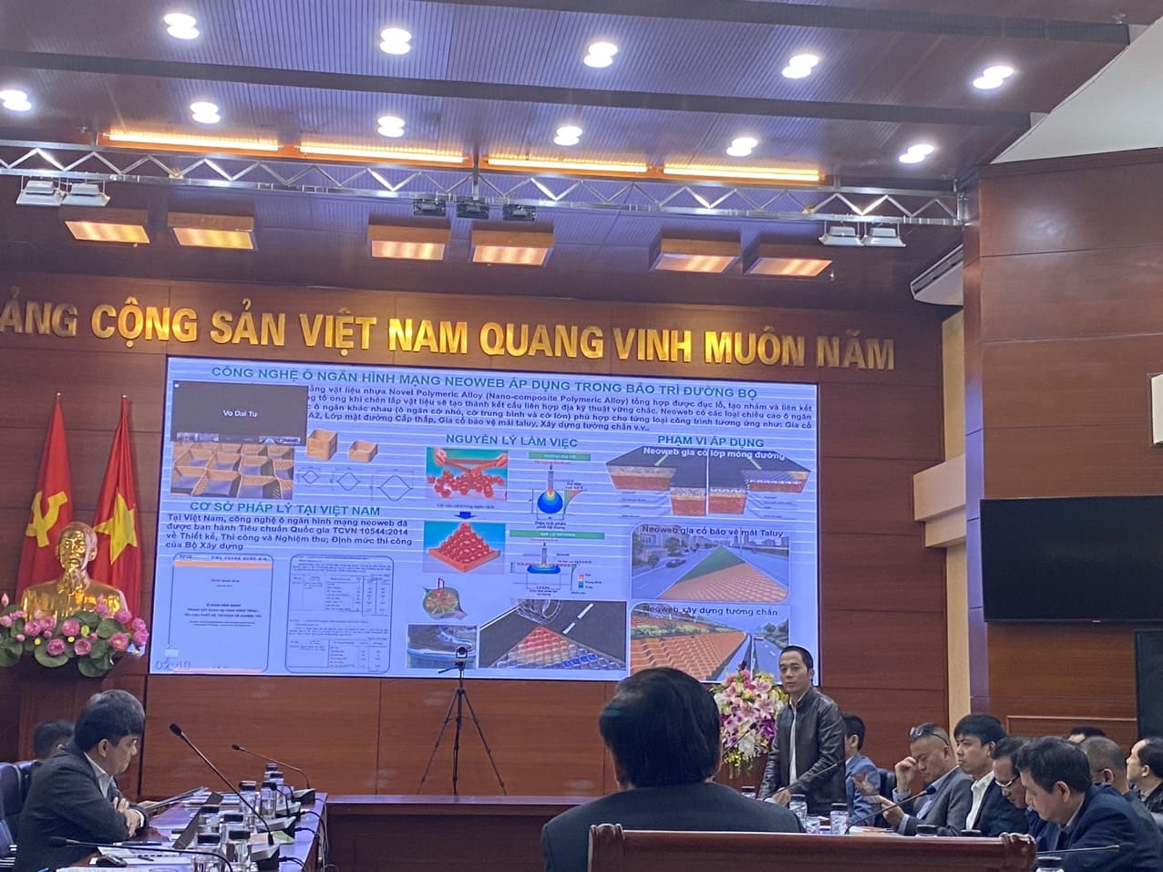 CMN Neoweb tại Hội thảo " Ứng dụng CNM,VLM trong xây dựng và bảo trì đường bộ" của Cục Đường bộ Việt Nam